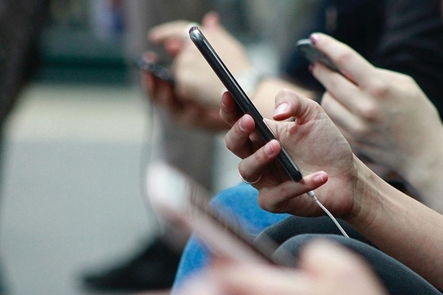 Yurt dışından cep telefonu getirecekler dikkat IMEI kayıt ücretlerinde büyük artış