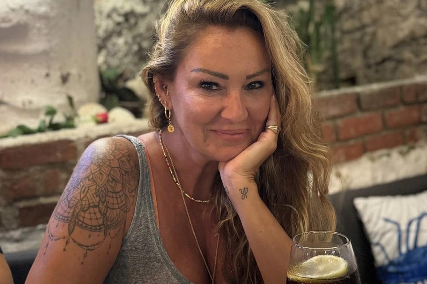 19 yaşındaki halini paylaşan Pınar Altuğ’un fotoğrafı olay oldu