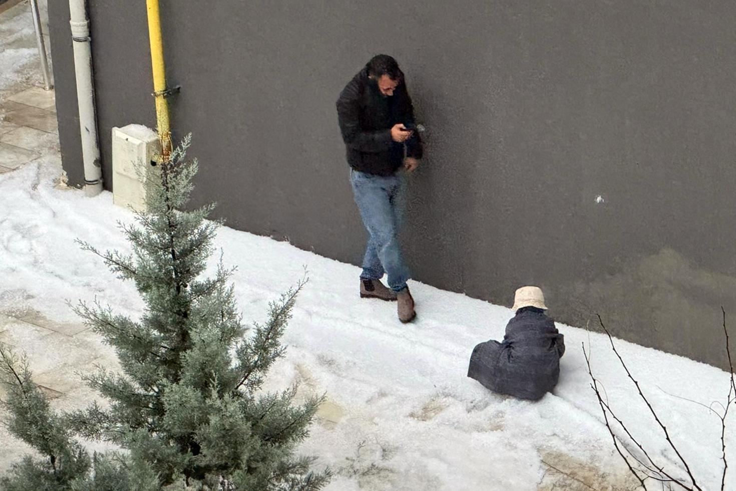 Muğla’da sağanak, dolu ve fırtına Sokaklar beyaza büründü