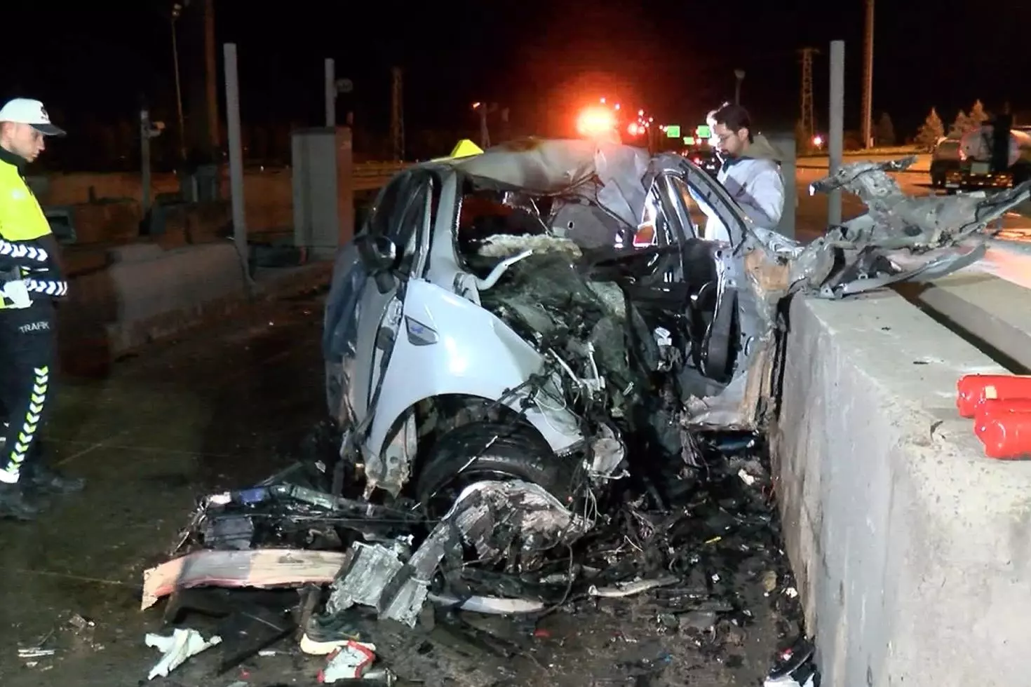 Tuzla’da feci kaza: Genç doktor hayatını kaybetti