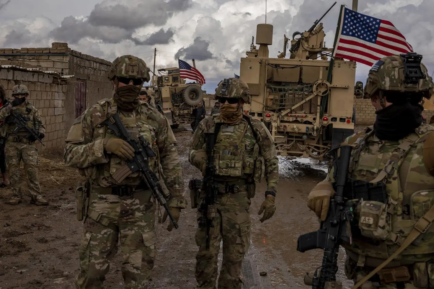 ABD ve Suriye güçlerinden ortak operasyon Terör örgütüne ağır darbe indirildi