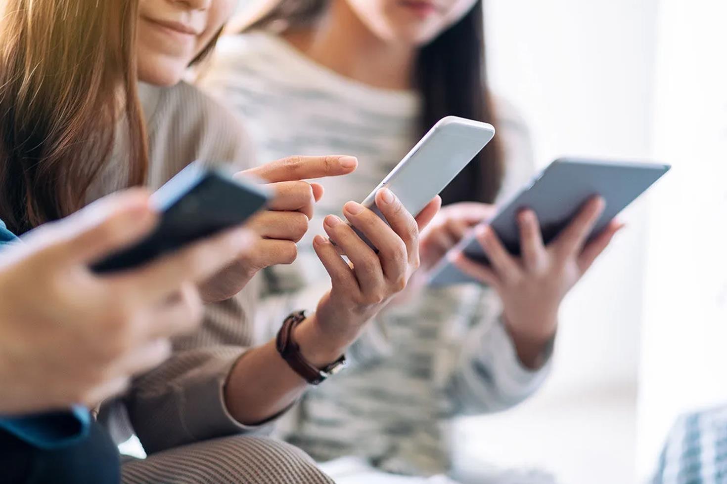 Cep telefonu aboneliğinde köklü değişim Hatlar 3 ayda kapanacak