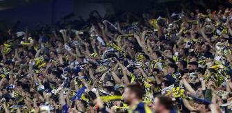 Fenerbahçe taraftarından yıldız futbolcuya olay tepki