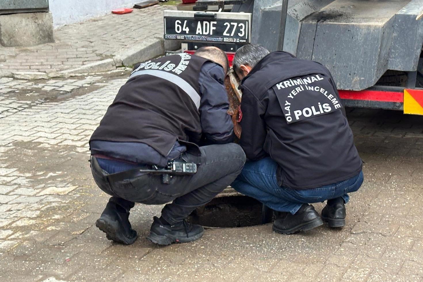 Kanalizasyonda cenin bulundu