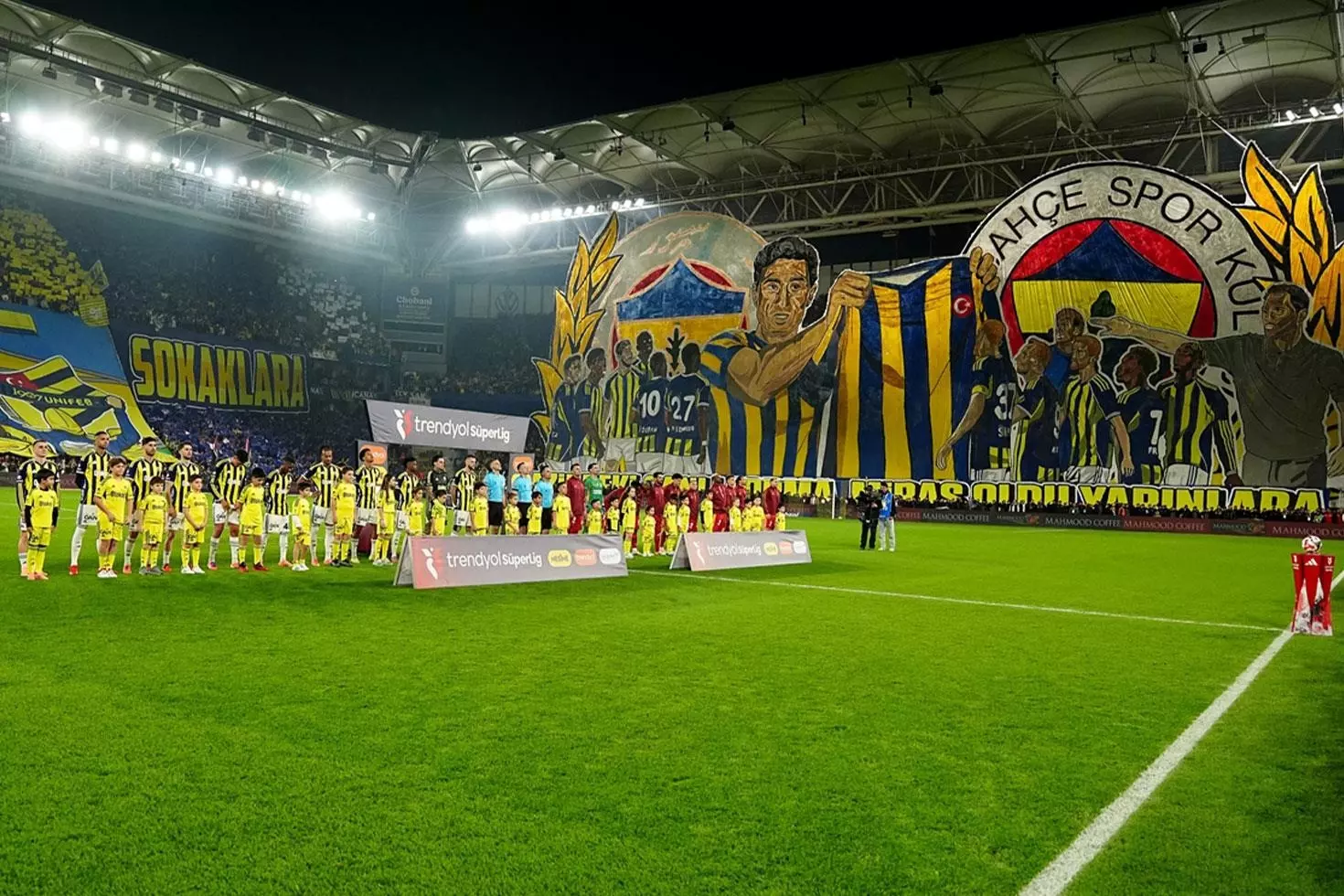 Fenerbahçe’den Galatasaray’a gönderme: Futbol ayakta oynanan bir oyundur