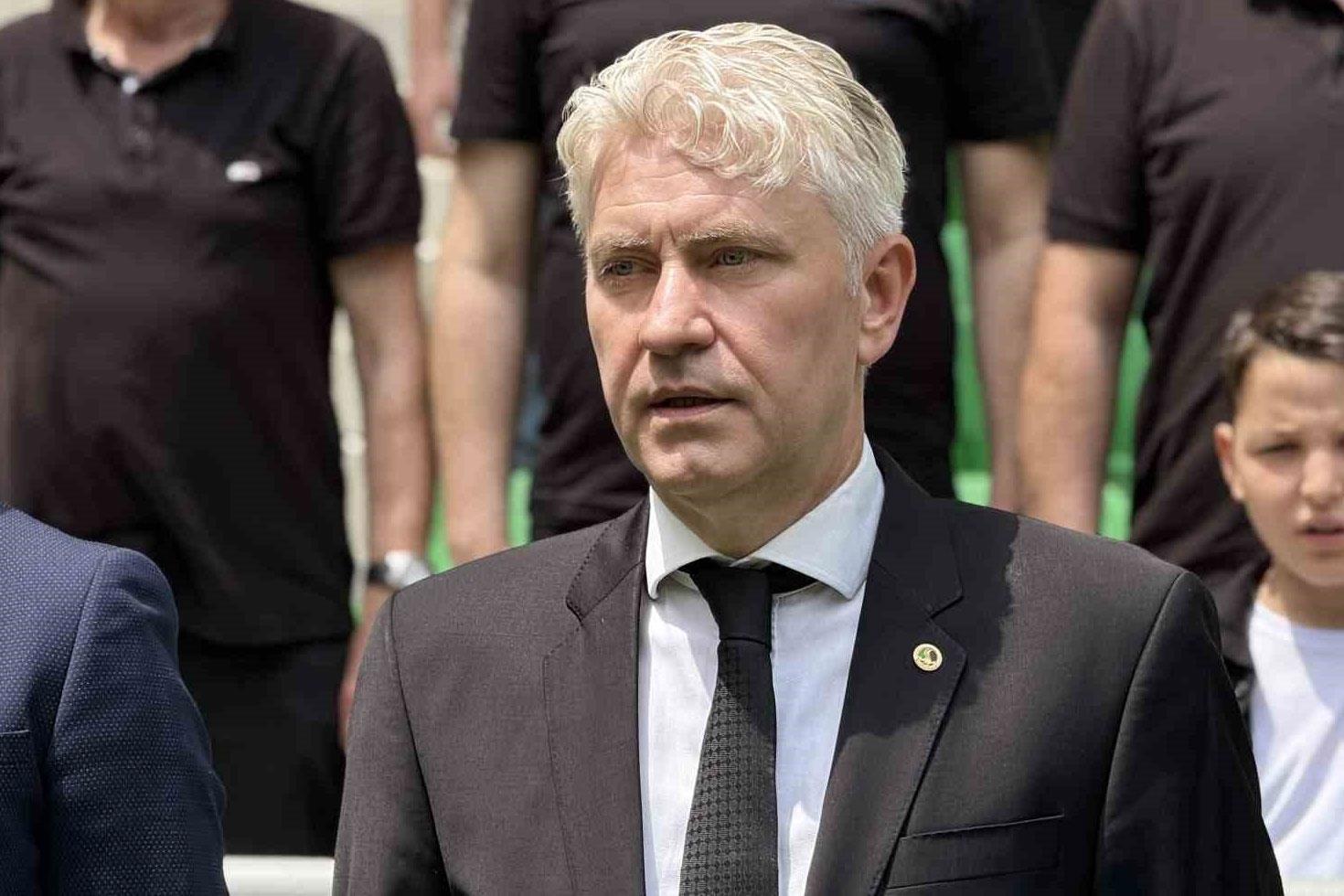 Sakaryaspor’da sürpriz istifa Başkan Kıratlı görevini bıraktı