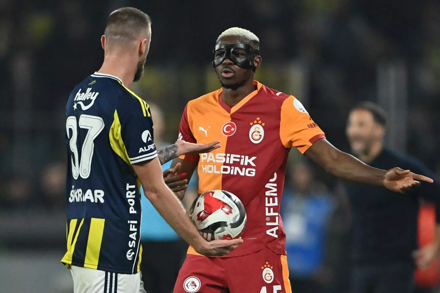 Ünlü isimden şaşırtan derbi isteği: Rövanşı da Kadıköy’de oynayalım