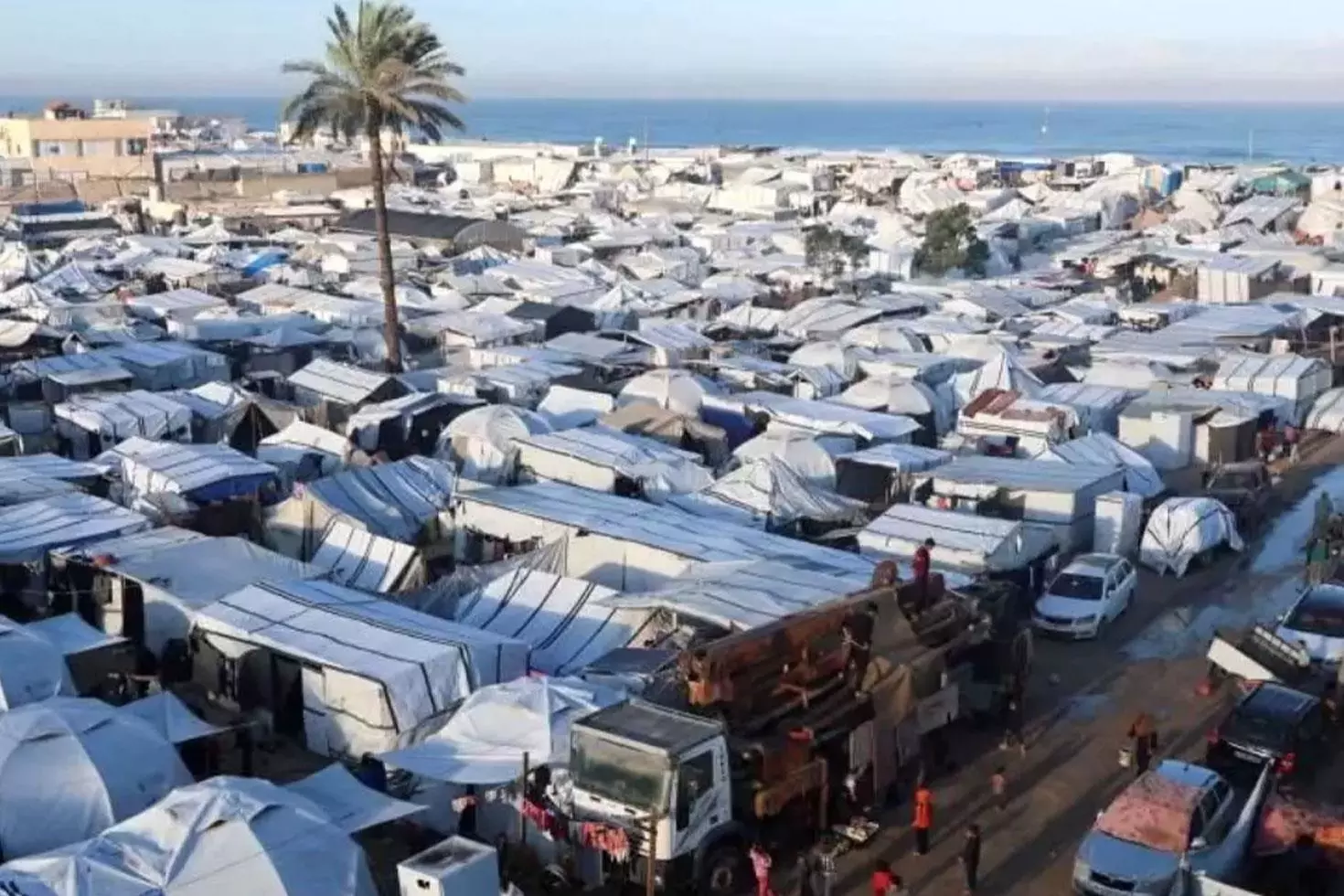 İsrail uçakları Han Yunus’taki çadırları vurdu: Ölü ve yaralılar var