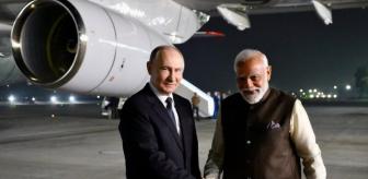 Putin yıllar sonra o ülkede! Günün en çok takip edilen yolculuğu oldu