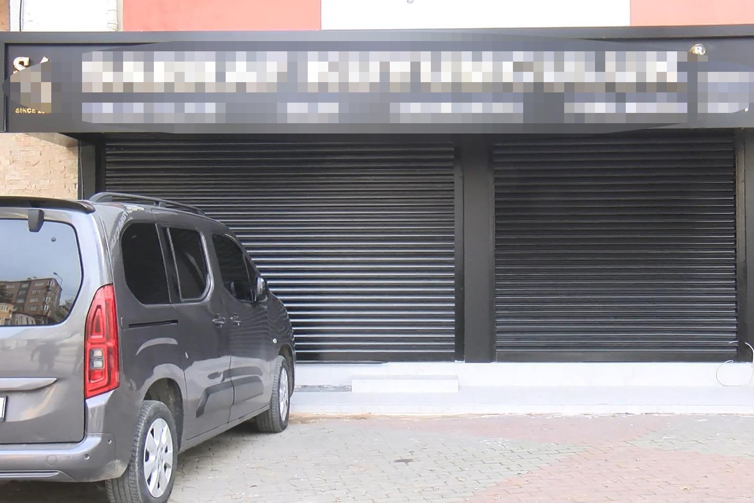 Büyükçekmece’de bir kuyumcu piyasadan topladığı altın ve paralarla ortadan kayboldu