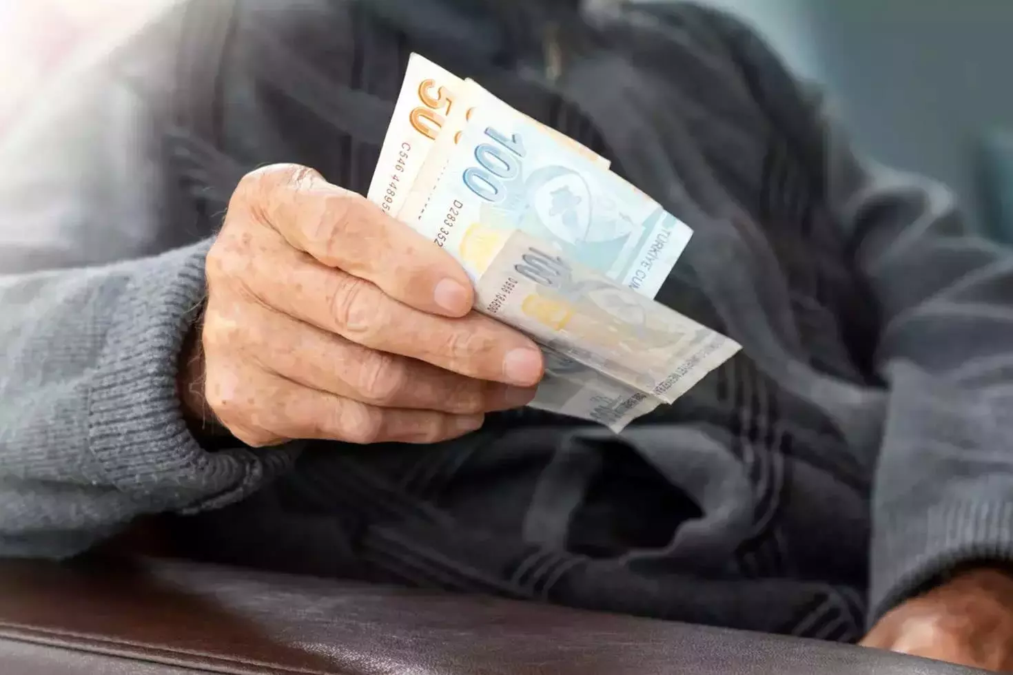 Emekli maaşından kesinti dönemi başlıyor İşte etkilenecek kesim