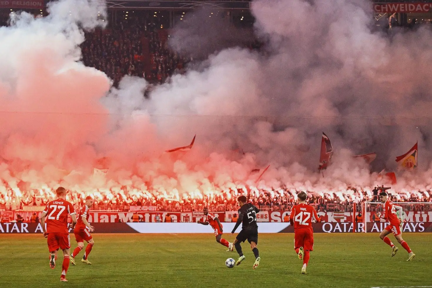 Bayern Münih 4 dakikada geri dönerek 3 puanı kaptı
