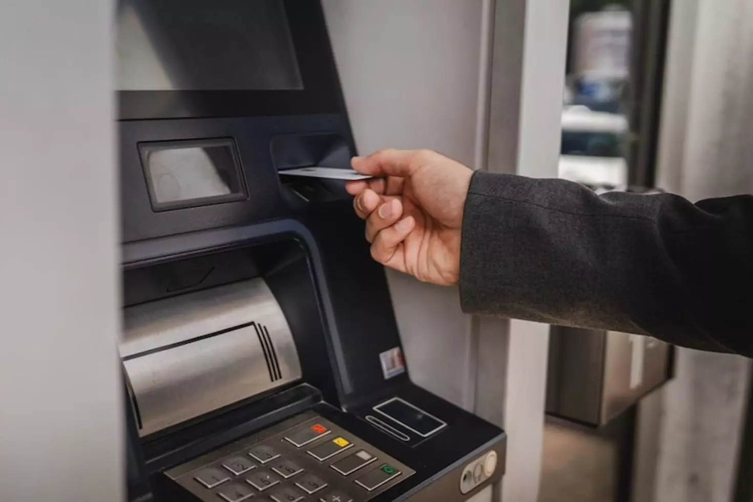 70 yıllık dev banka 51 şubesini kapatıyor