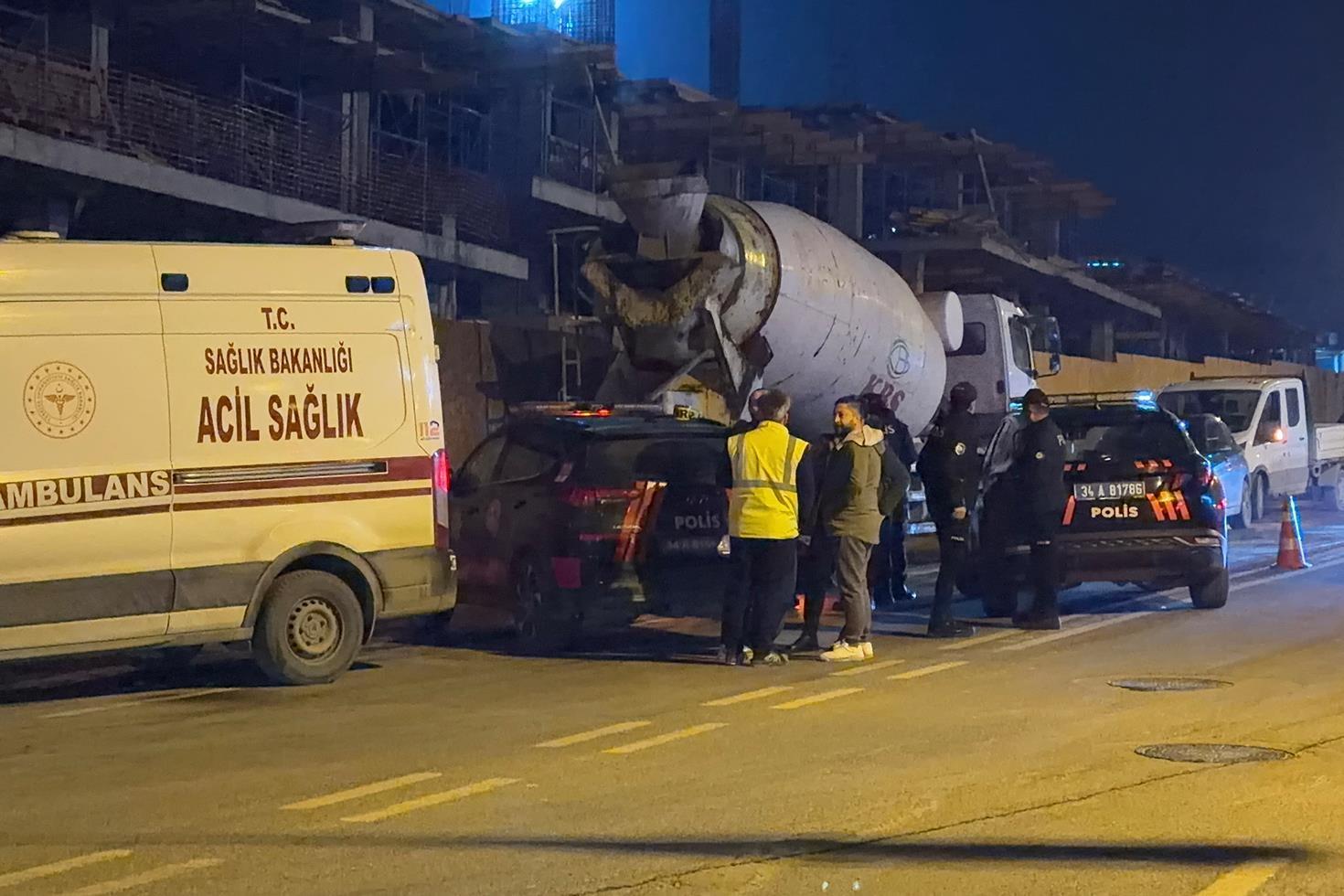 İstanbul’da beton mikserine düşen sürücü yaşamını yitirdi
