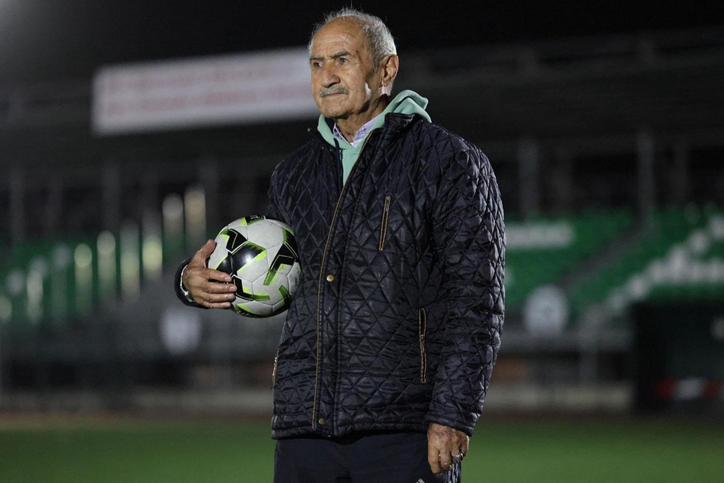 89 yaşındaki emekli madenci, 45 yıldır sporcu yetiştiriyor