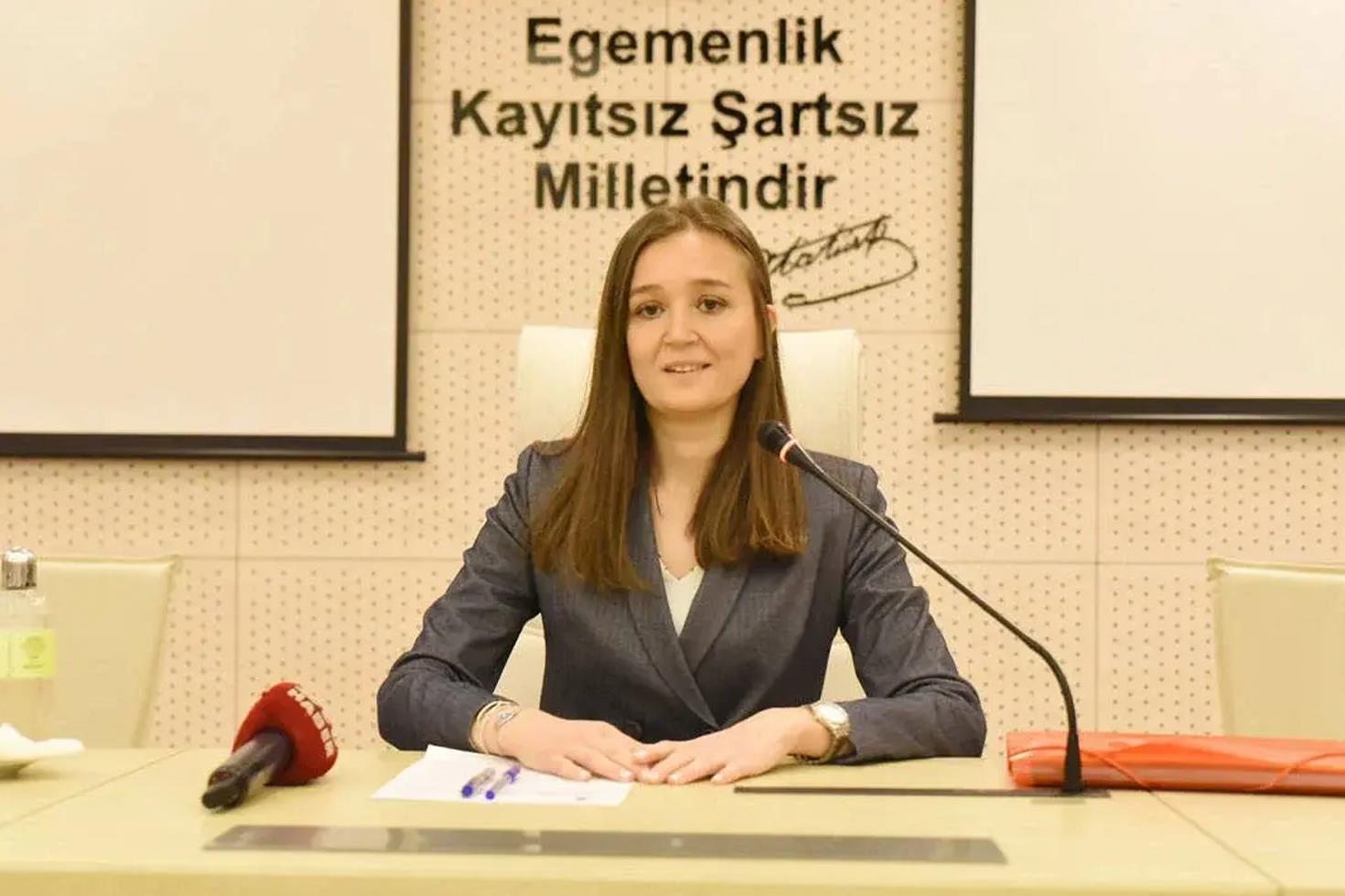 İhraç edilen CHP’li delegeden skandal Gülşah Durbay paylaşımı