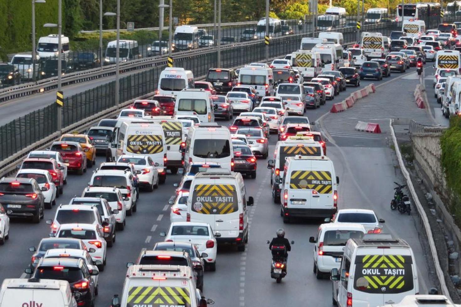 Akaryakıta gece yarısı bir büyük indirim daha geldi