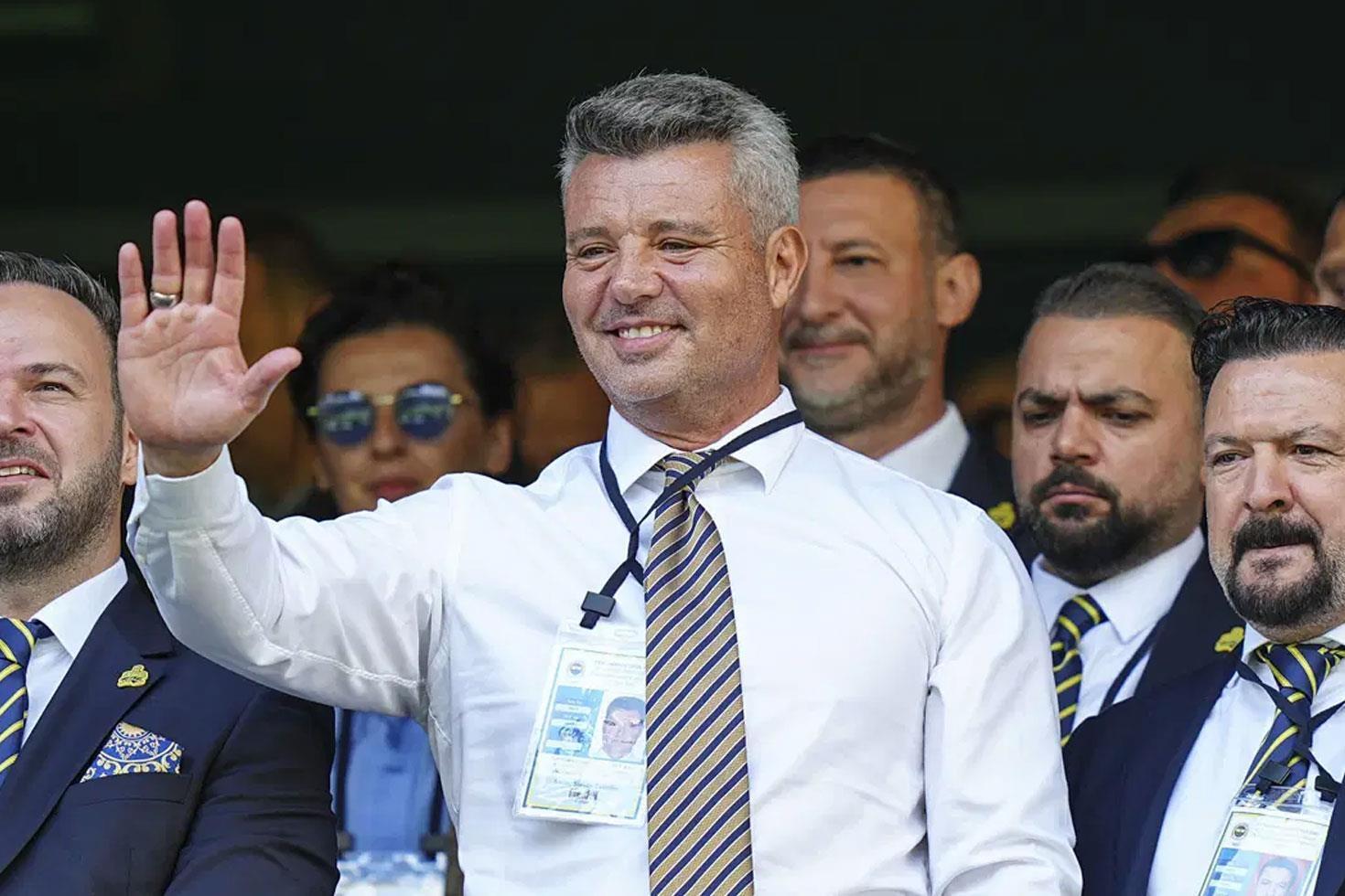 Fenerbahçe, 27 yaşındaki yıldızın menajeriyle görüştü