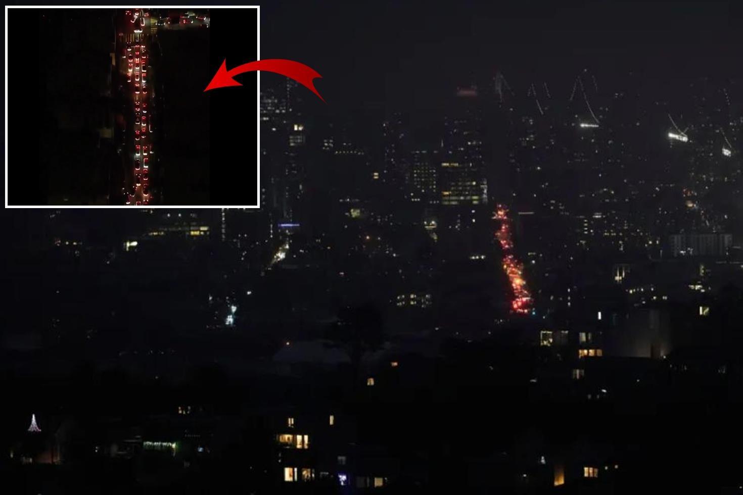 San Francisco’da 130 bin kişi elektriksiz kaldı