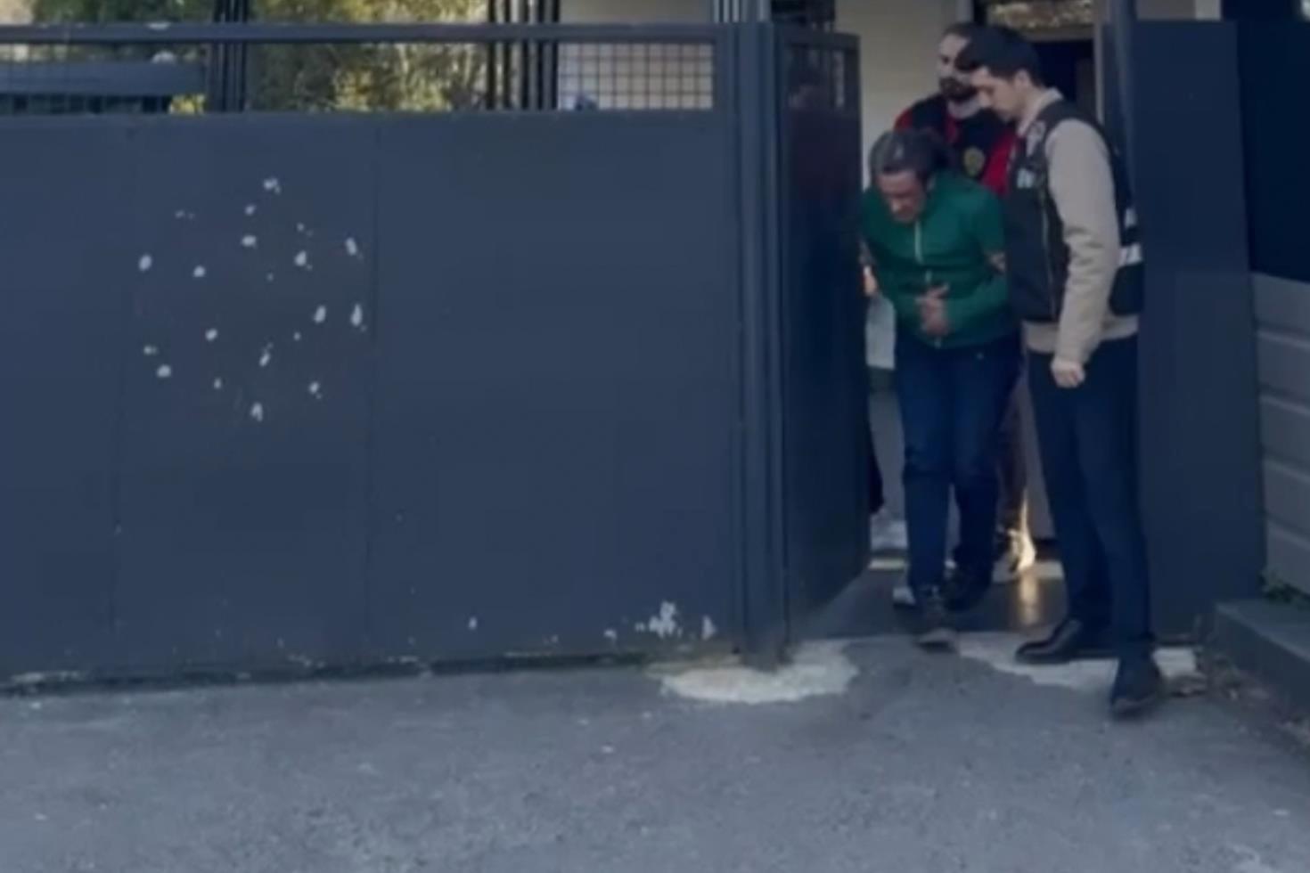 Mide ağrısıyla hastaneye gitti, tomografiyi gören doktor hemen polisi aradı