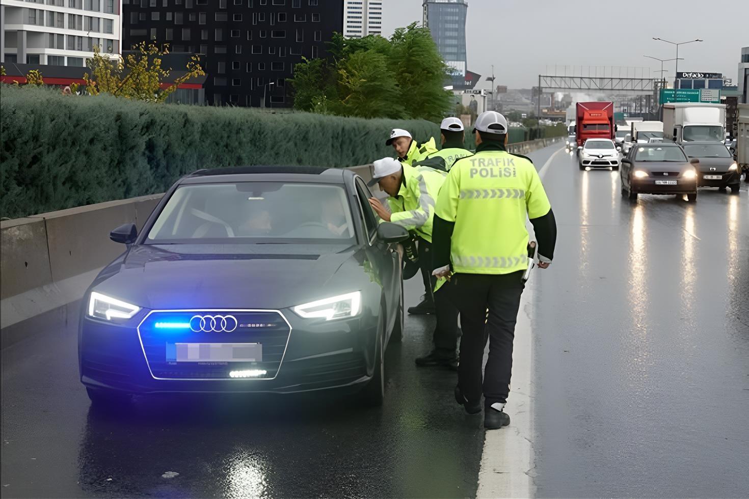 Anayasa Mahkemesi’nden çakarlı araç kararı Resmi Gazete’de yayımlandı