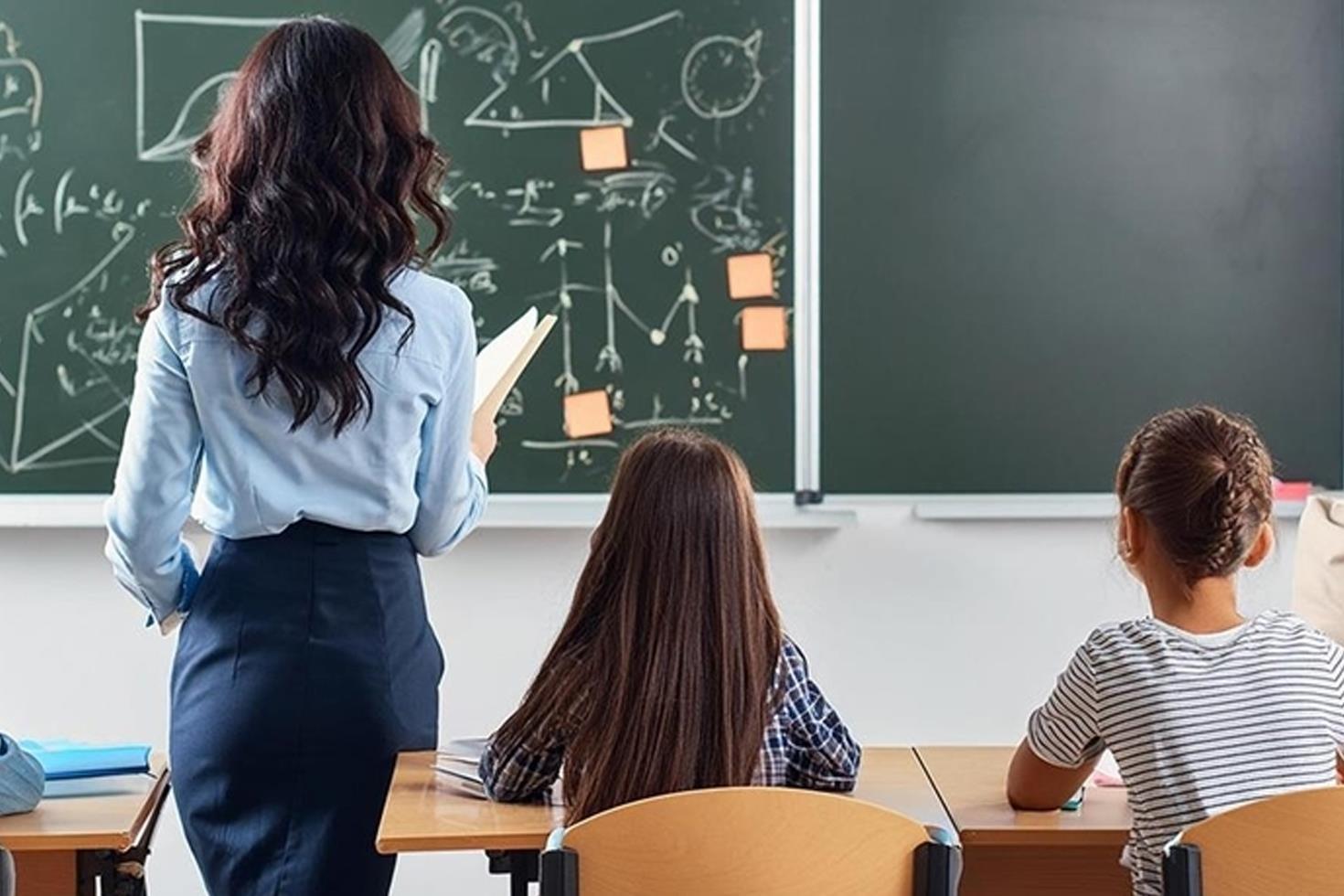 Öğretmenlikte bir devrin sonu MEB pedagojik formasyonu resmen kaldırdı