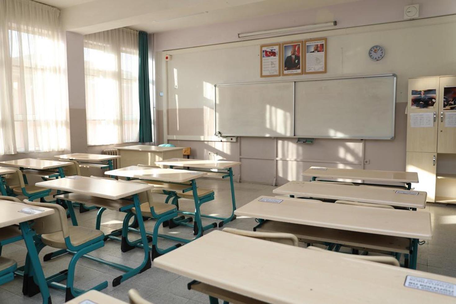 Biri 15, diğeri 16 yaşında Liseliler yapay zekayla kızların müstehcen fotoğraflarını ürettiler