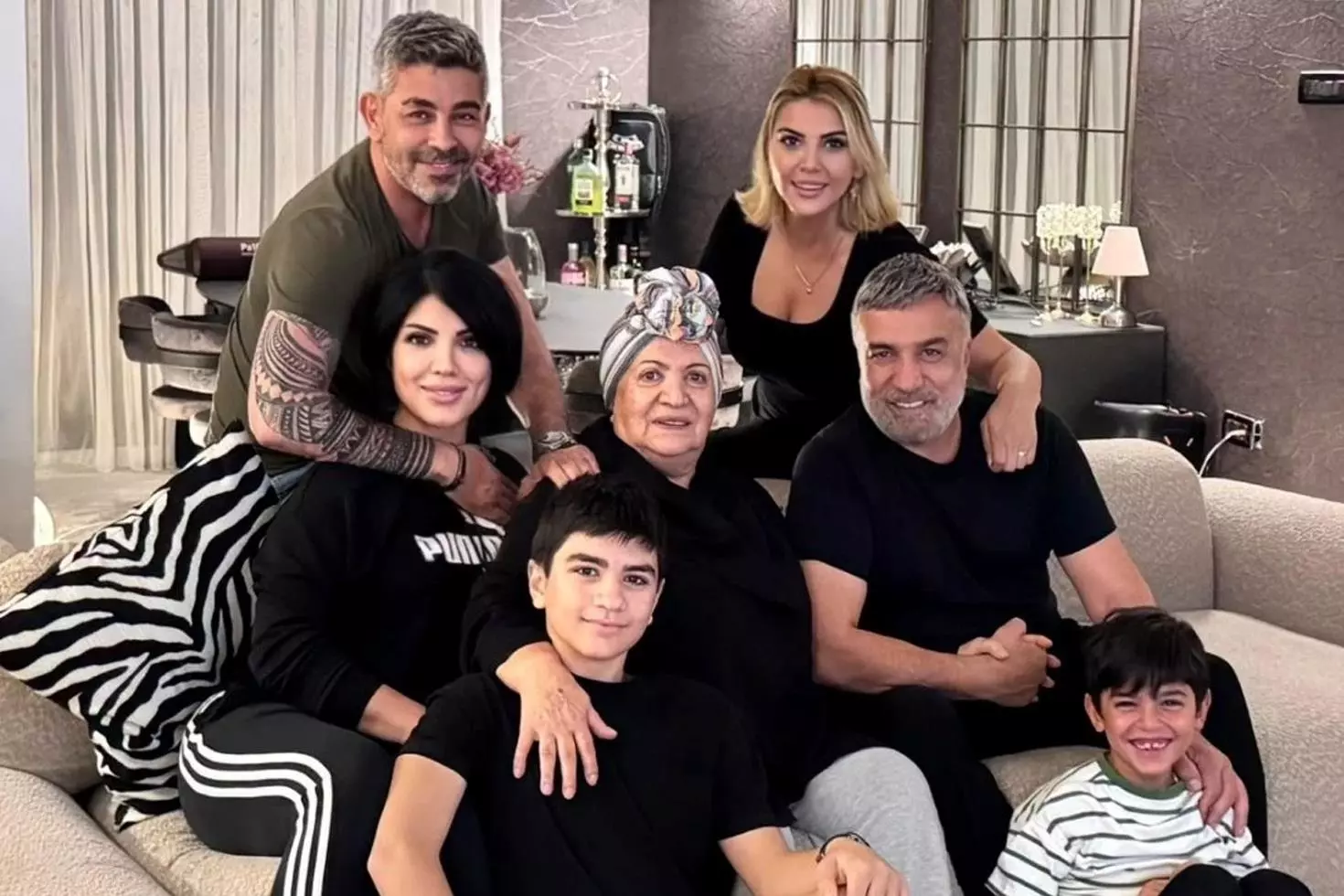 Özcan Deniz’in annesinden üzücü haber: Kanser tedavisi devam ediyor