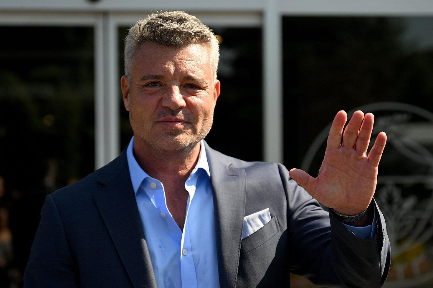 Uyuşturucu testi pozitif çıkan Sadettin Saran özel labaratuvardan çıkarken görüntülendi