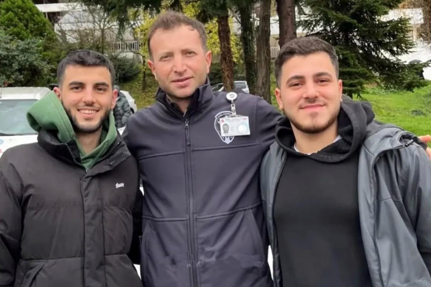 Fotoğraftaki bir kişi, geçtiğimiz haftaların en tartışılan ismiydi