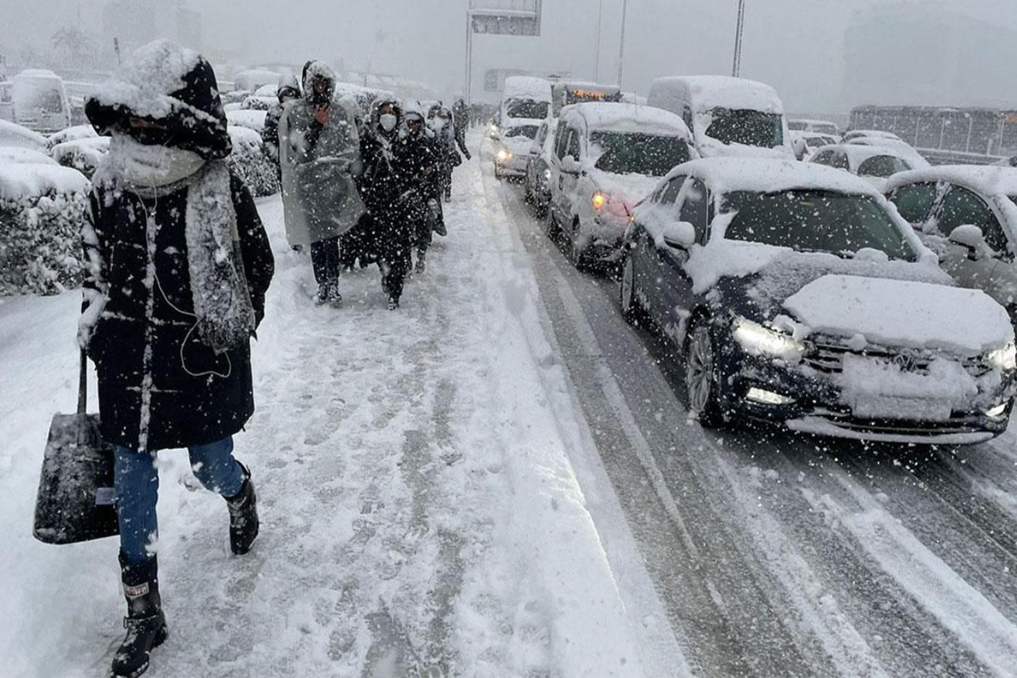 Bakanlık gün verip uyardı 23 ile kuvvetli kar yağışı geliyor