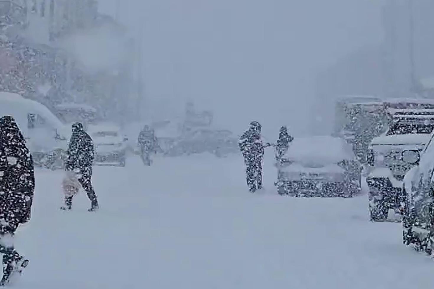 Doğu Anadolu’da kar ve soğuk hava etkili: Sıcaklıklar eksi -25 dereceye düştü