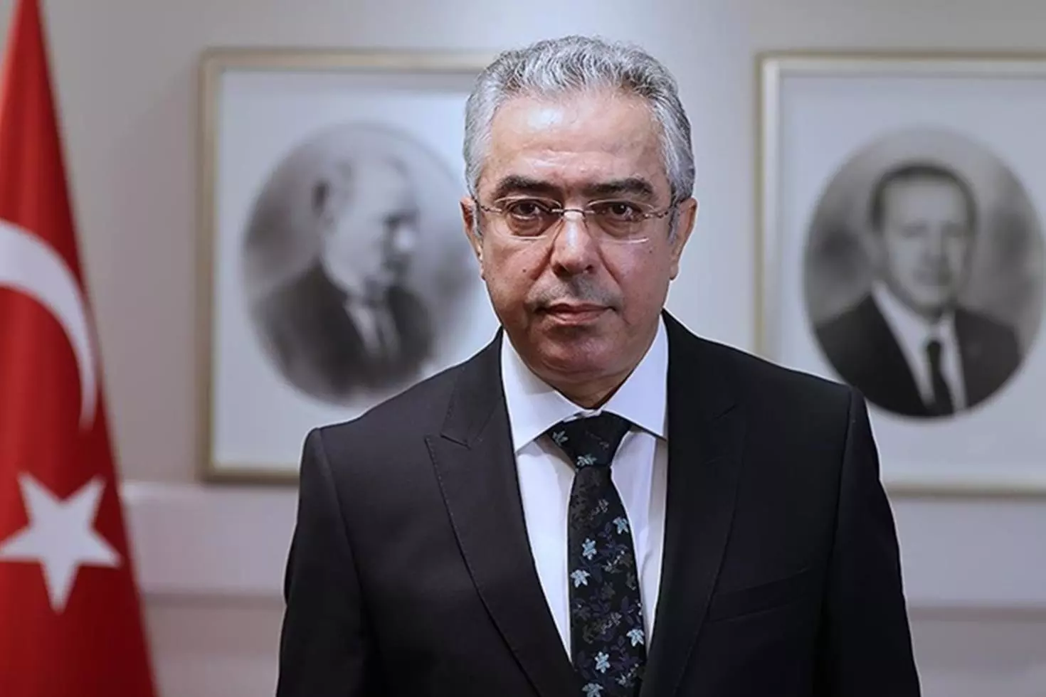 Mehmet Uçum’dan demokratik siyaset ve liderlik üzerine