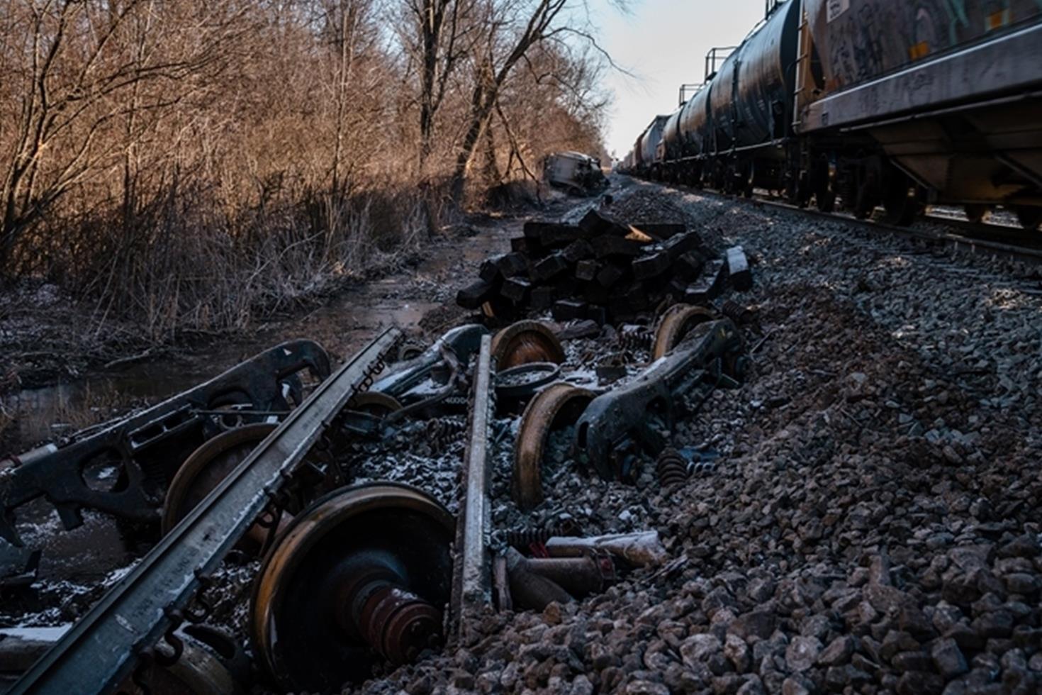 Meksika’da yolcu treni kaza yaptı: 13 ölü, 98 yaralı