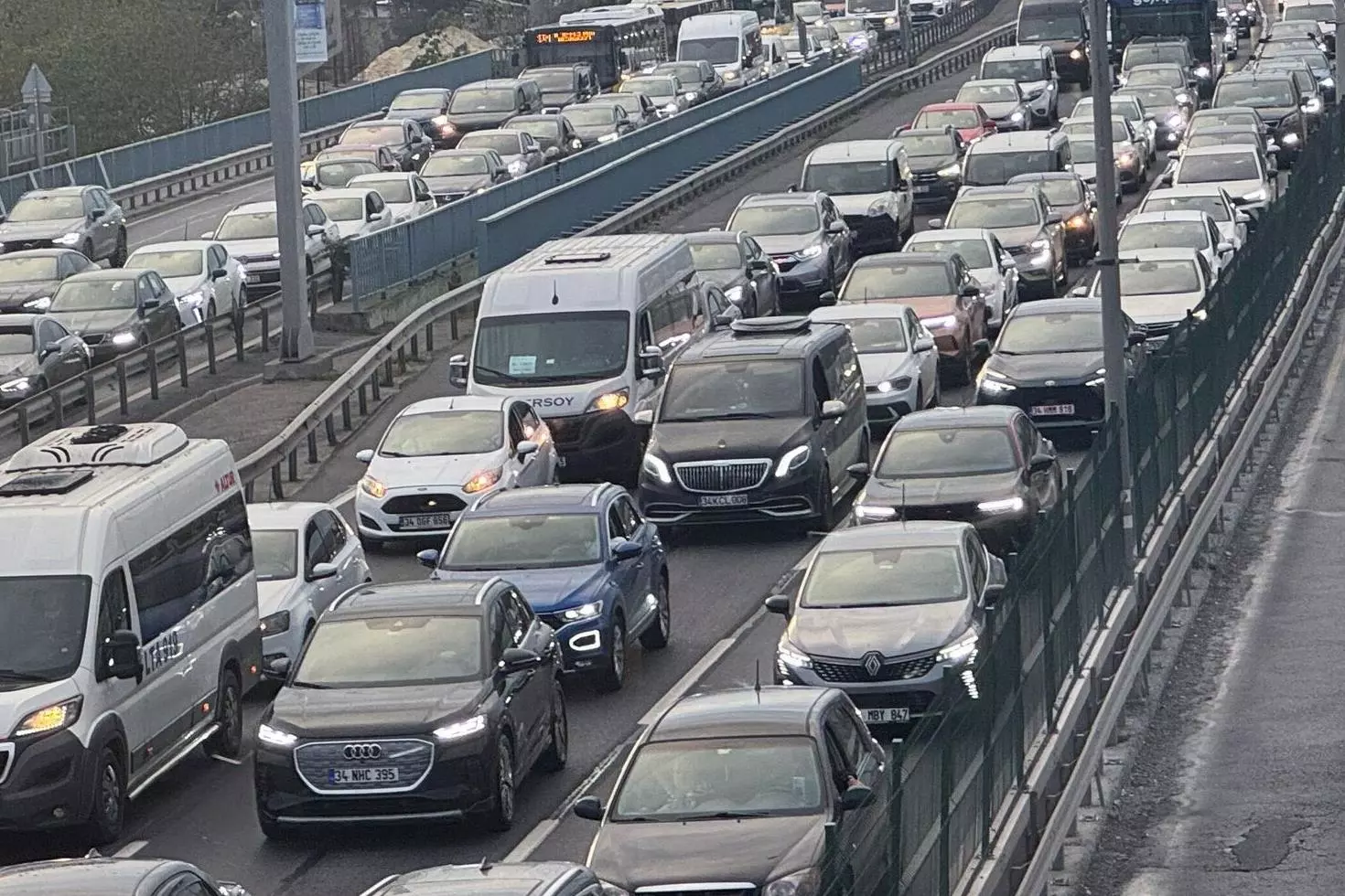 35 dakikalık yol 5 dakikaya iniyor Bakan Uraloğlu bitiş tarihini açıkladı