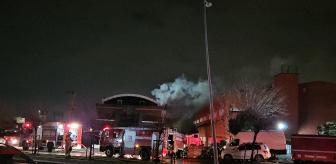 Esenyurt'ta fabrika yangını: Söndürme çalışmaları 7 saattir sürüyor