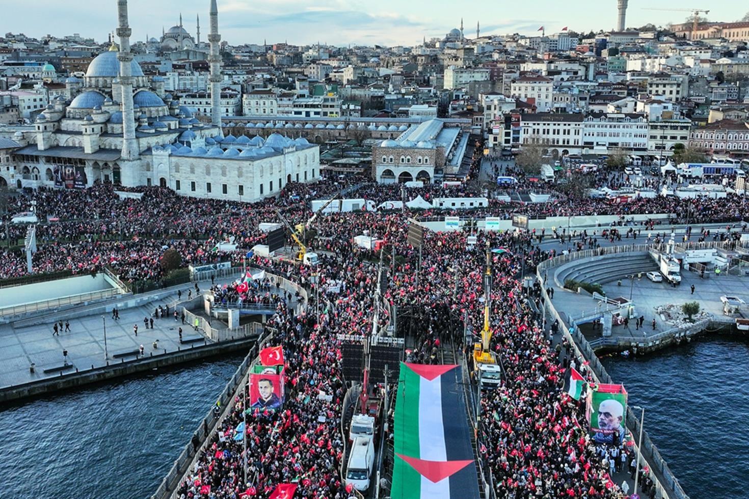 Galata Köprüsü’ndeki Filistin’e destek eylemine yaklaşık 520 bin kişi katıldı