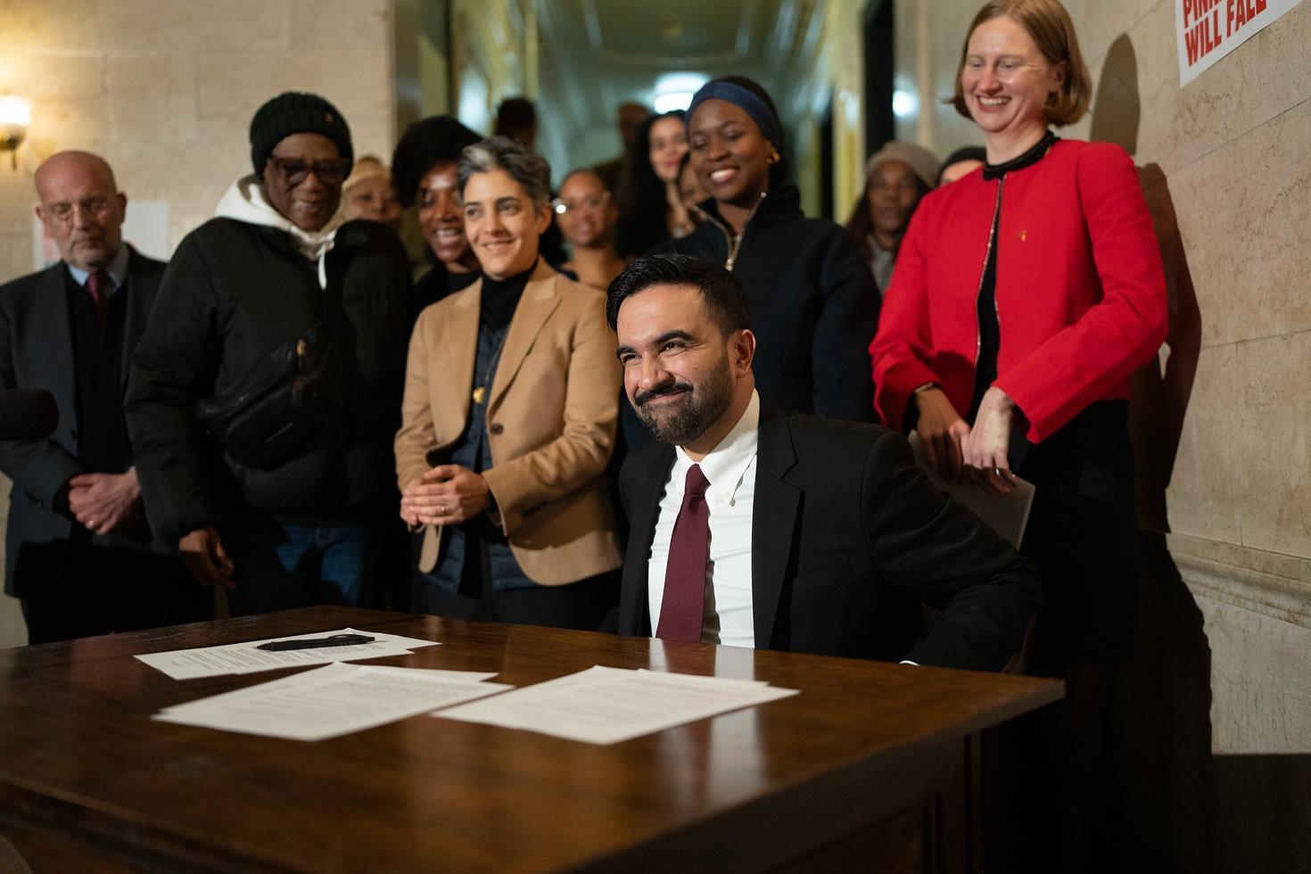 New York’un Belediye Başkanı Mamdani’den ilk gün hamlesi: İsrail’e destek kararları iptal