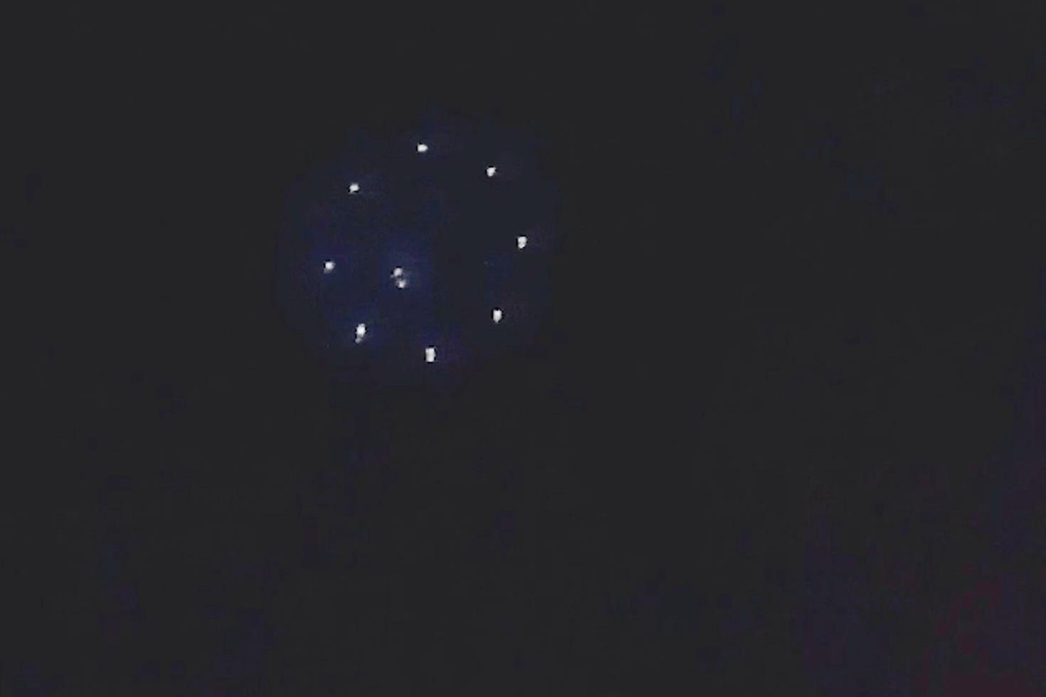 Ankara’nın Güdül ilçesinde iki arkadaş, gökyüzünde gizemli bir cisim görüntüledi