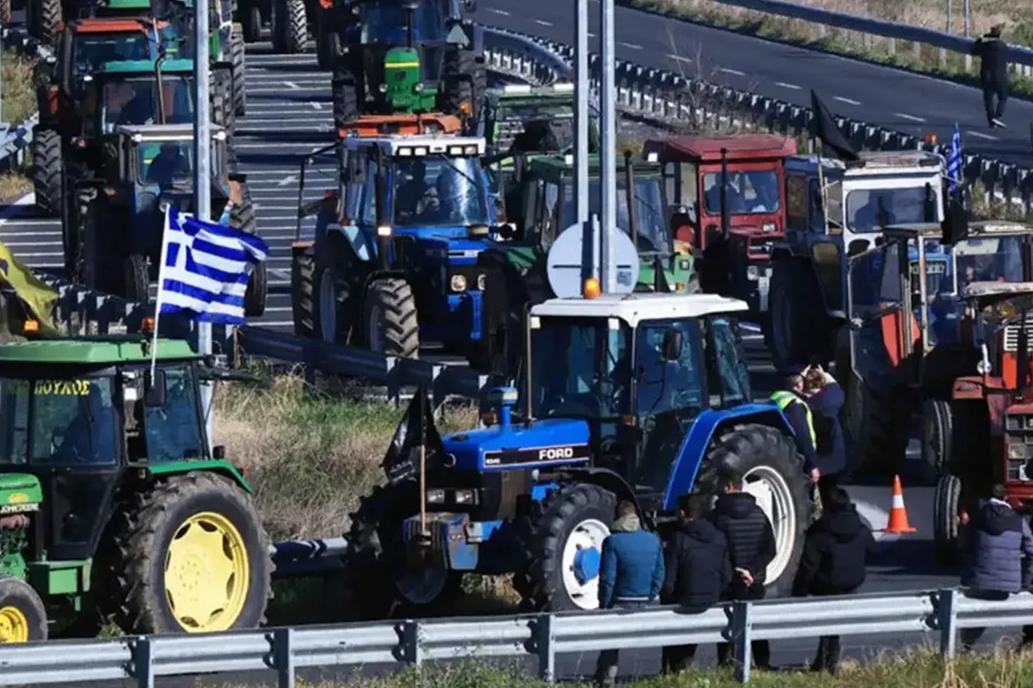Yunan çiftçiler 48 saat yol ve sınır kapılarını kapatacak