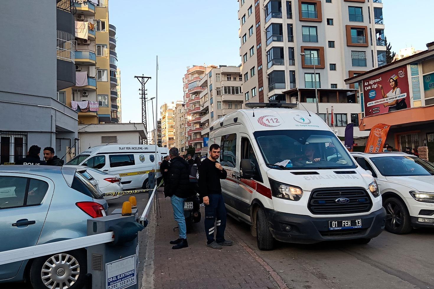 Parasını ödediği evi alamayınca önce müteahhidin oğlunu, sonra kendini öldürdü