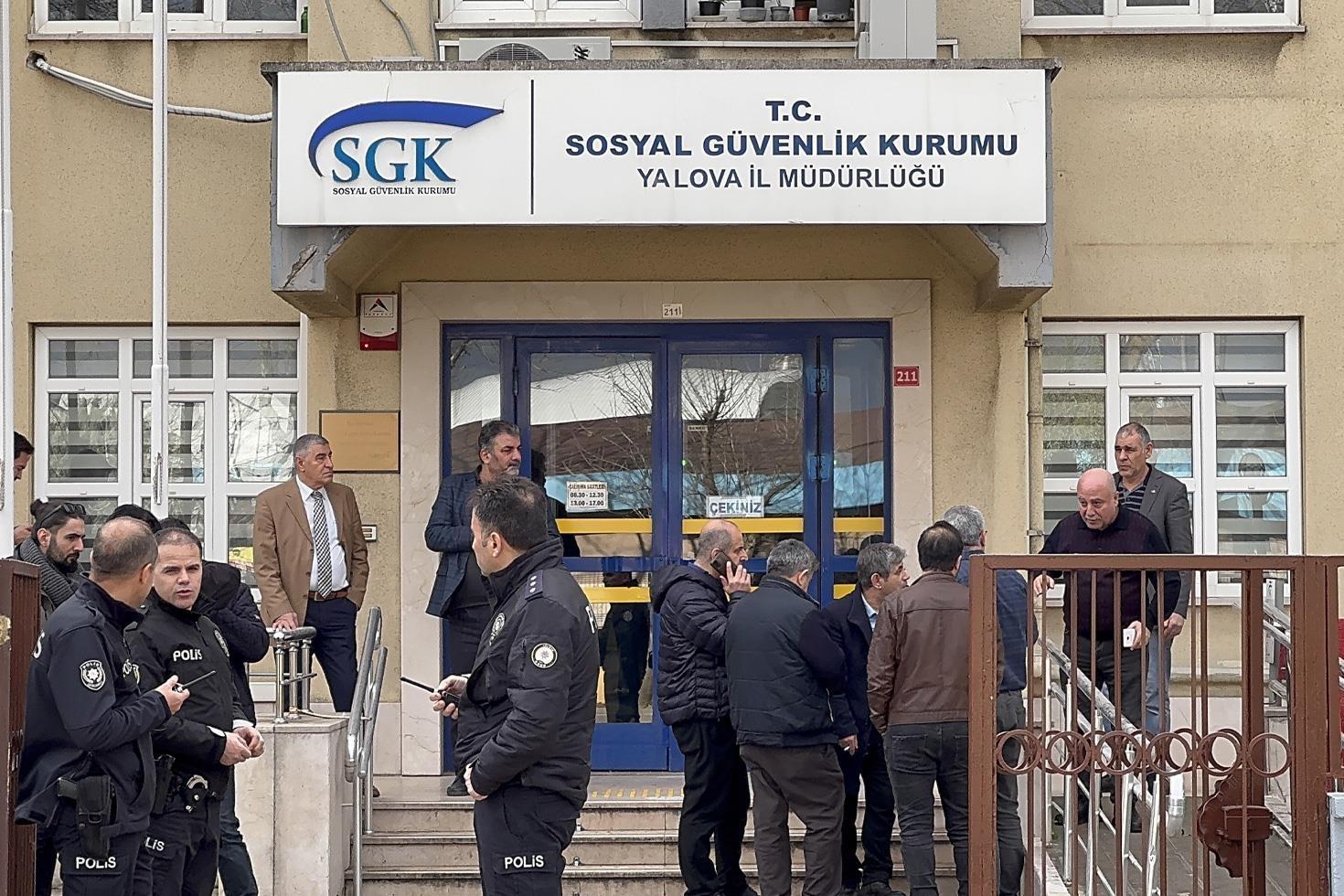 SGK İl Müdürlüğü’nde vahşet Avukat silahlı saldırıda öldürüldü