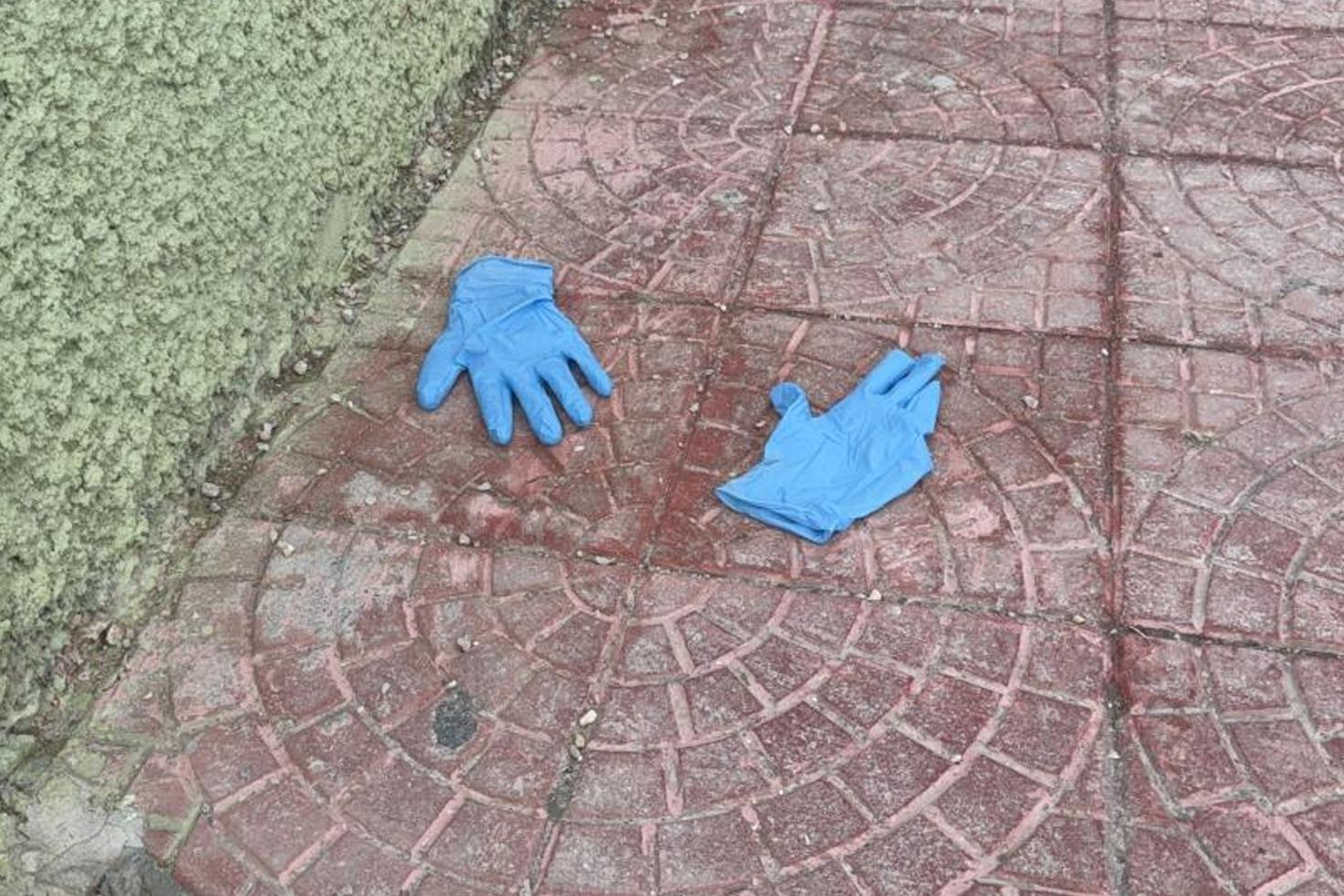 Oğluna da ismini verdiği en yakınını baltayla öldürdü