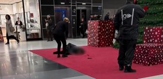 İstanbul'un göbeğindeki AVM'de korkunç olay