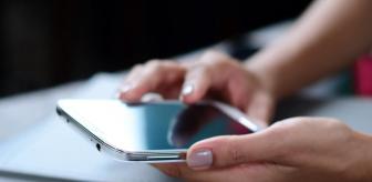 Eşiniz mesaj attığında bu hatayı yapıyorsanız evliliğiniz bitebilir