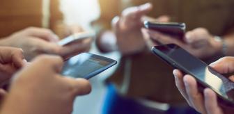 İç savaşa sürüklenen İran'da herkesin telefonuna bu mesaj geliyor