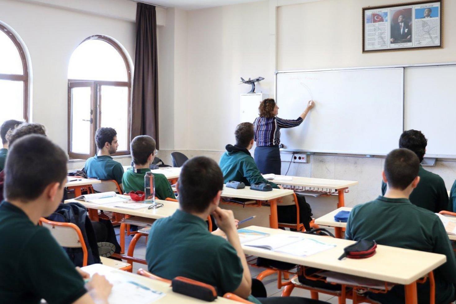 MEB 81 ile yazı gönderdi Ortaokul ve liselerde yeni dönem başlıyor