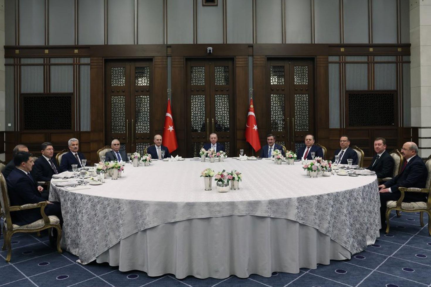Cumhurbaşkanı Erdoğan, yasama, yürütme ve yargı organlarının temsilcileriyle bir araya geldi