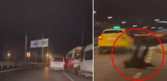 Esrarengiz anlar! Park halindeki minibüslere çarpıp yere yığıldı