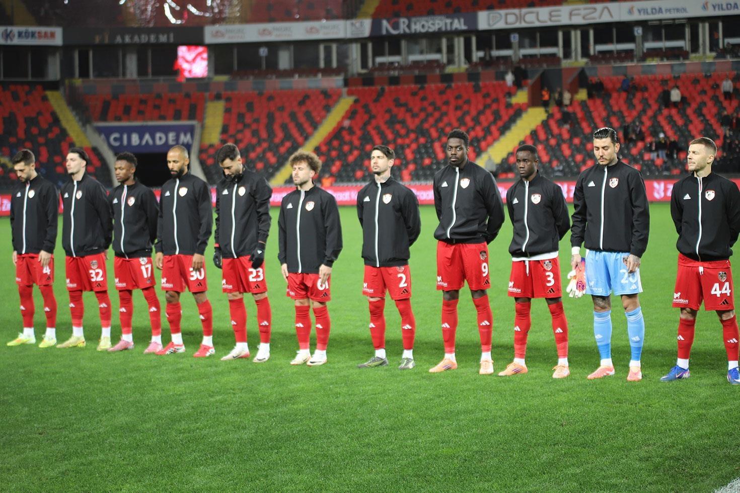 Gaziantep FK’ya Galatasaray maçı öncesi şok